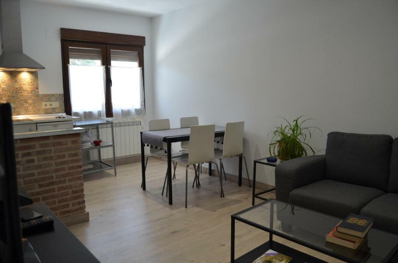 Almanzor Apartment *